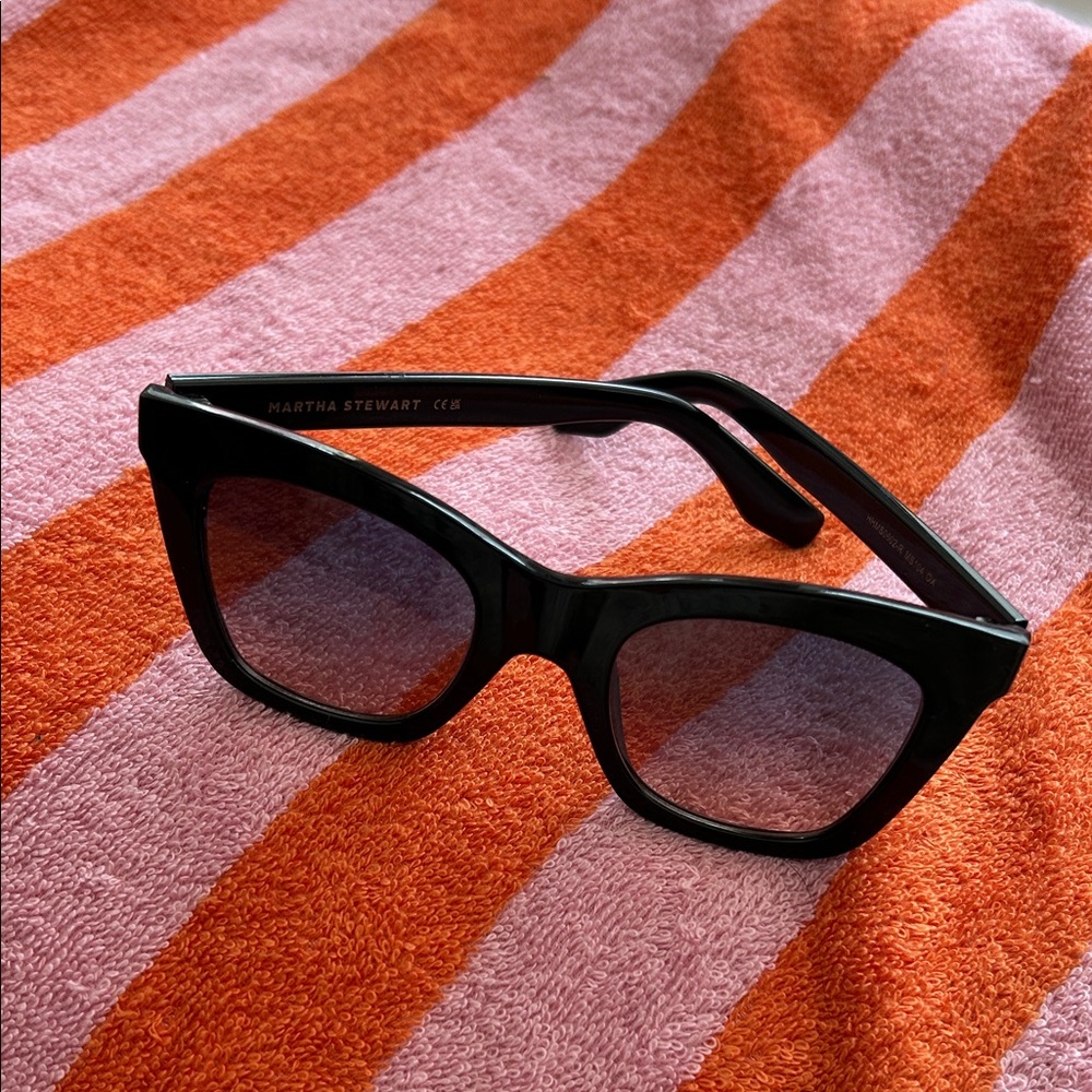 Martha Stewart Elegant Black Sunglasses